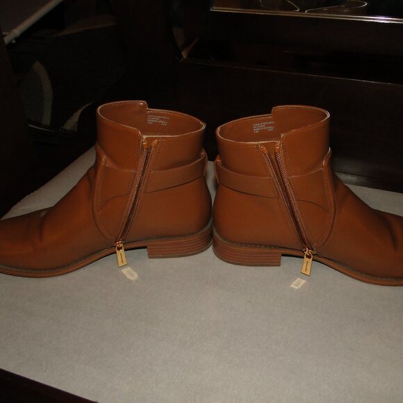 Michael Kors - Picture 2 of 5